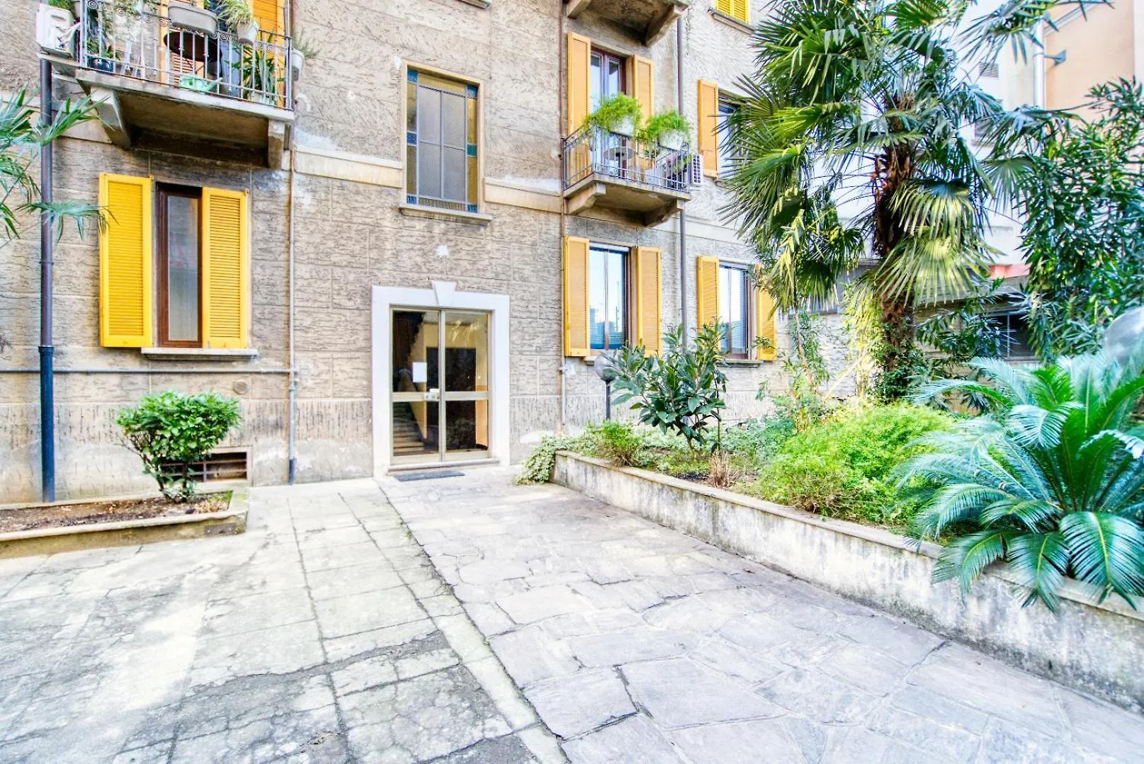 Caseospitali - Madewithlove, Nuovo Bilo X3 In Piazza Maciachini Milan Italy